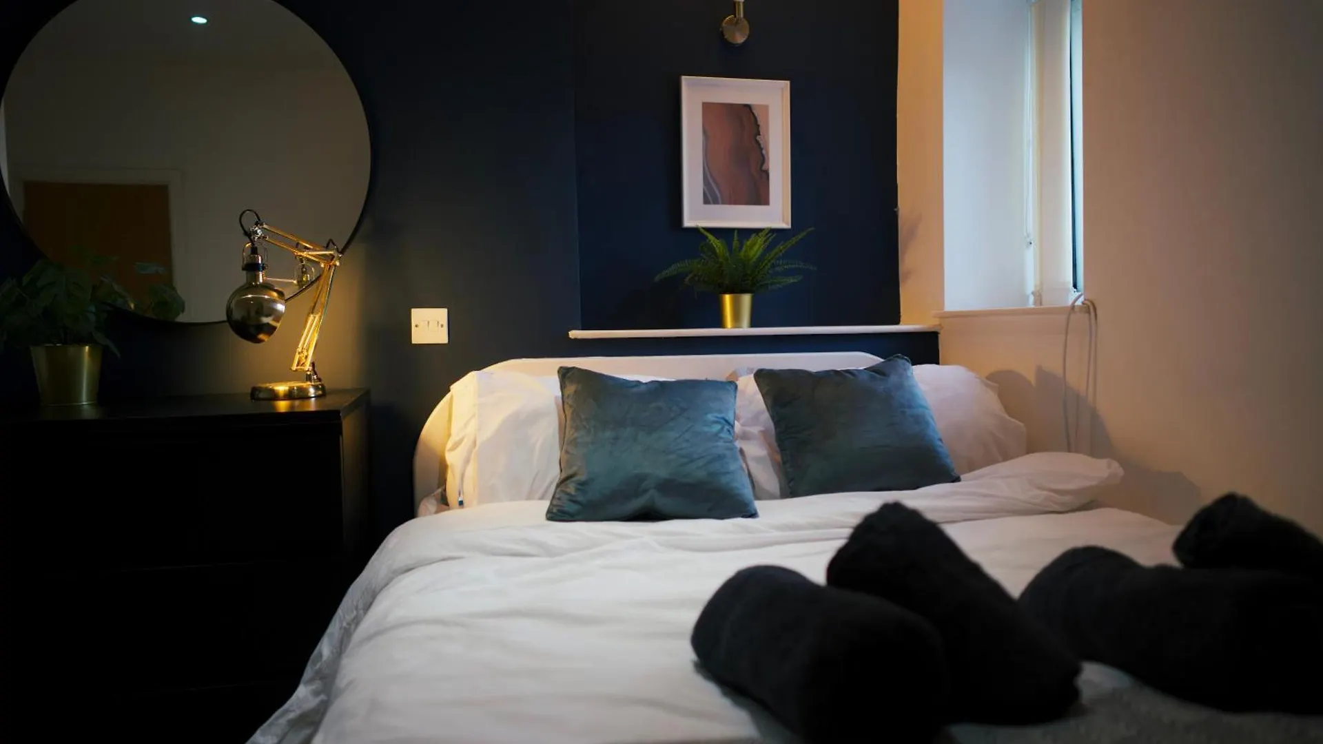 Luxury 3 Bed City Centre Apartment - Free Parking Cardiff