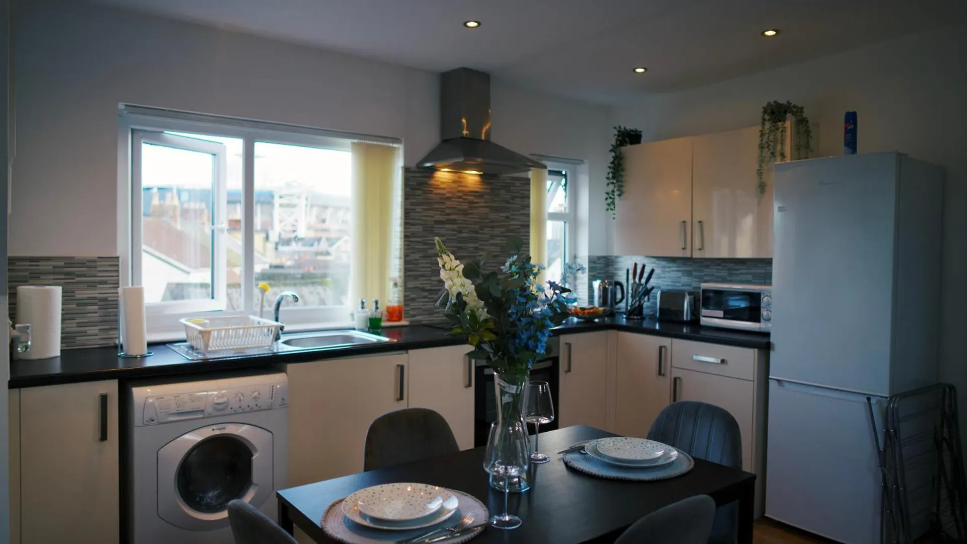 Luxury 3 Bed City Centre Apartment - Free Parking Cardiff United Kingdom